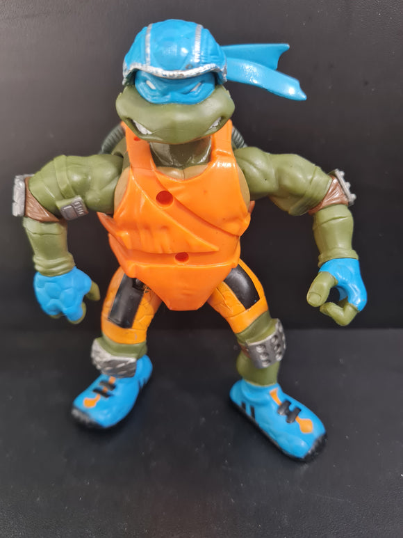 SCOOTIN LEO EXTREME SPORTS TMNT ANIMATED 2003 001