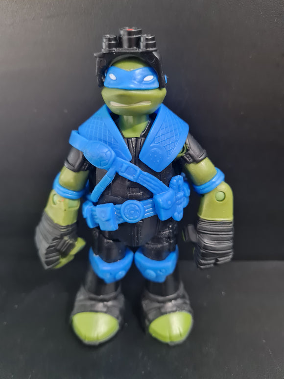 LEONARDO STEALTH TECH TMNT NICKELODEON 2014 002