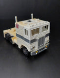 TRANSFORMERS G1 1985 ULTRA MAGNUS WHITE CAB 001