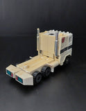 TRANSFORMERS G1 1985 ULTRA MAGNUS WHITE CAB 001